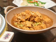 白菜五花肉炖豆腐-唐山宴百姓府邸院落中餐