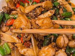 -鸿顺老铁锅美蛙鱼府(解放碑店)