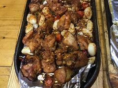 -老东镇啤酒屋海鲜加工·蒸汽海鲜·海鲜烧烤(台东店)