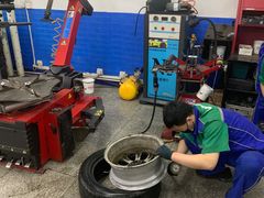 -耐跑(万达广场店)