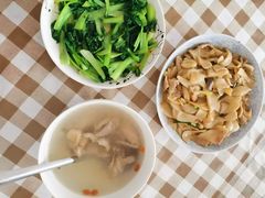 -乐禧母婴全自营月嫂(宝山店)