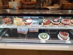 -花花卷卷·鲜食蛋糕(静安久光百货店)