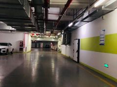 场地-新世界新丸中心-地下停车场