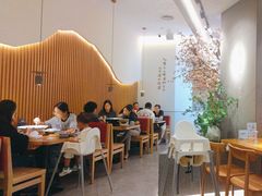 -蜜桃餐厅·伴山(海岸城店)