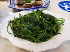 -鑫悦楼煎蟹·16年海鲜大排档