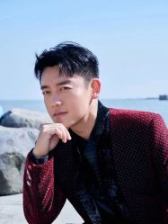 -变画·发型STUDIO