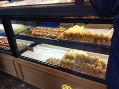 -鲍师傅糕点(江苏路店)