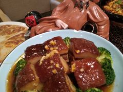 -万重锦·人文川菜馆(骡马市店)