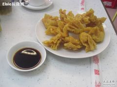 -荣晖咖啡美食(司打口店)