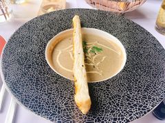 酥皮伴奶油蘑菇汤-Kathleen's Waitan 凯圣琳江景西餐厅(外滩店)