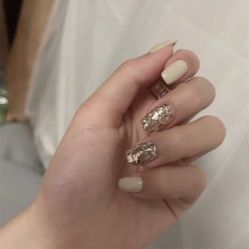 -悦指间美甲美睫