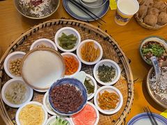 -包整·丝娃娃(一览甲秀楼风景店)