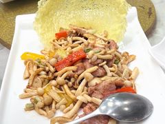 烧汁珍菌炒牛柳-海龙中餐厅·传统广府味