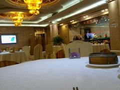 -顺峰海鲜酒楼(省府店)