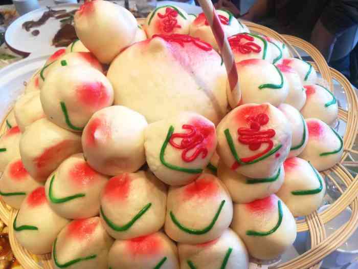 前门老正兴总店-"朋友过生日,买了一筐寿桃,需要提前打电话.