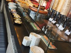 自助取餐区-唐拉雅秀酒店-西锦汇空中BBQ·思创餐厅
