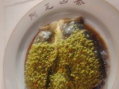 -阿瓦山寨·湘菜现炒·剁椒鱼头王(咸阳总店)