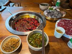 -城墙拐拐火锅(三峡广场黑金冠店)