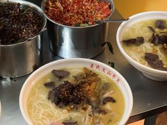 -文山荷鲜居(翠湖店)