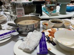 -红鼎豆捞·非遗鲍皇汤火锅(宝丰路店)