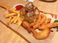 -必胜客(WOW中心城店)