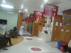 -雅悦齿科(顾村公园店)