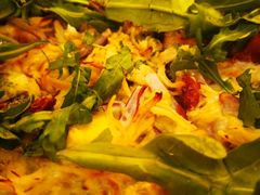 烤鸡奶酪蔬菜披萨-城市大道红炉披萨烘焙坊