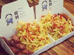 -泰龙城小吃街