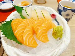 三文鱼背刺身-小山日本料理(兴业太古汇店)