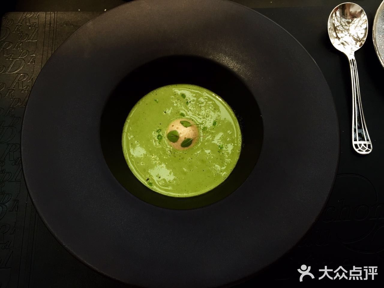 招牌的和牛漢堡，真心欣賞不來，實在是太！膩！