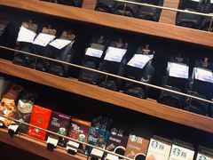 零售区-星巴克臻选(广州二沙岛文立方店)