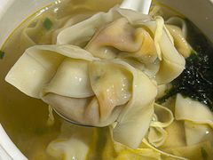 -馋三尺蟹粉小笼(人民广场店)