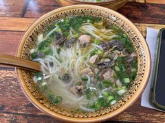 -正宗李家土鸡米线店