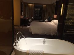 iphone_upload_pic-中山利和希尔顿酒店