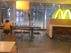 大堂-麦当劳(天津站三店)