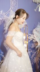 -艾米丽婚纱礼服