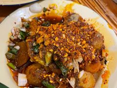 -拈签一笑黄牛肉辣卤串串