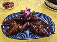 烟熏BB乳鸽-龙图阁海鲜饭店