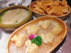 -尚尚仙·酸汤猪手·猪肚鸡火锅(华联万柳购物中心店)