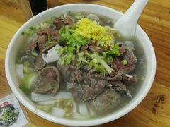 -潮镇老尾牛杂(环城西路店)
