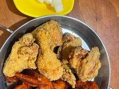 -BHC炸鸡(明洞总店)