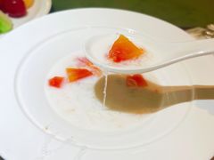 -燕庭·纯燕窝·甜品下午茶(南京西路店)