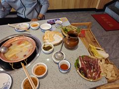 -阿婆情腊排骨火锅(金虹路店)