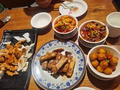 -炉小二铜锅牛蛙•川湘菜(三里屯店)