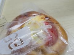 -85度C(生甜甜圈研究工坊·上海松江人民北路店)