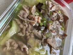 -肖四女乐山跷脚牛肉(南汇大学城生活广场店)