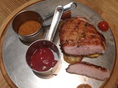 猪颈肉-小大董·烤鸭(王府井apm店)