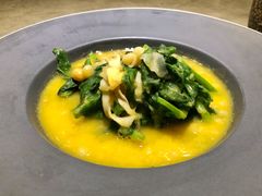 豌豆黄浸豌豆尖-半山腰·云南菜(侨福芳草地店)