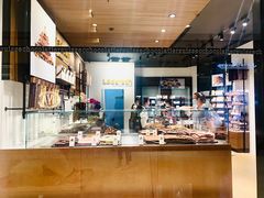 -Laderach 莱德拉(上海环贸iapm店)