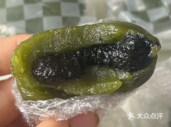 今年何律师给小茜买的沈大成青团 几年前在上海吃过新鲜